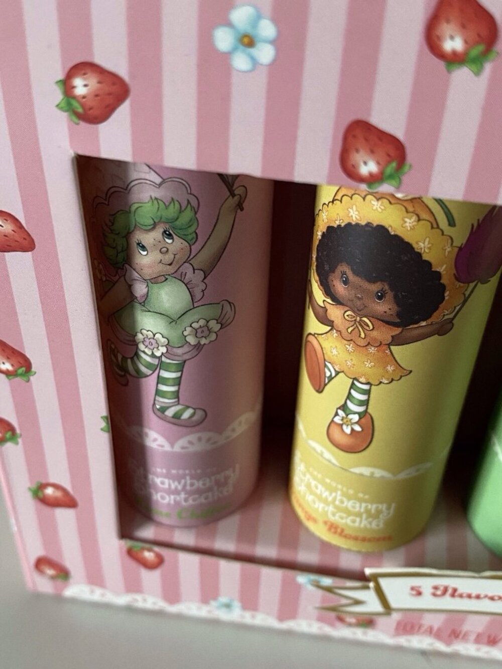 Set Of 5 Strawberry Shortcake Scented Flavored Lip Balms Taste Beauty NEW‎ - Picture 2 of 11